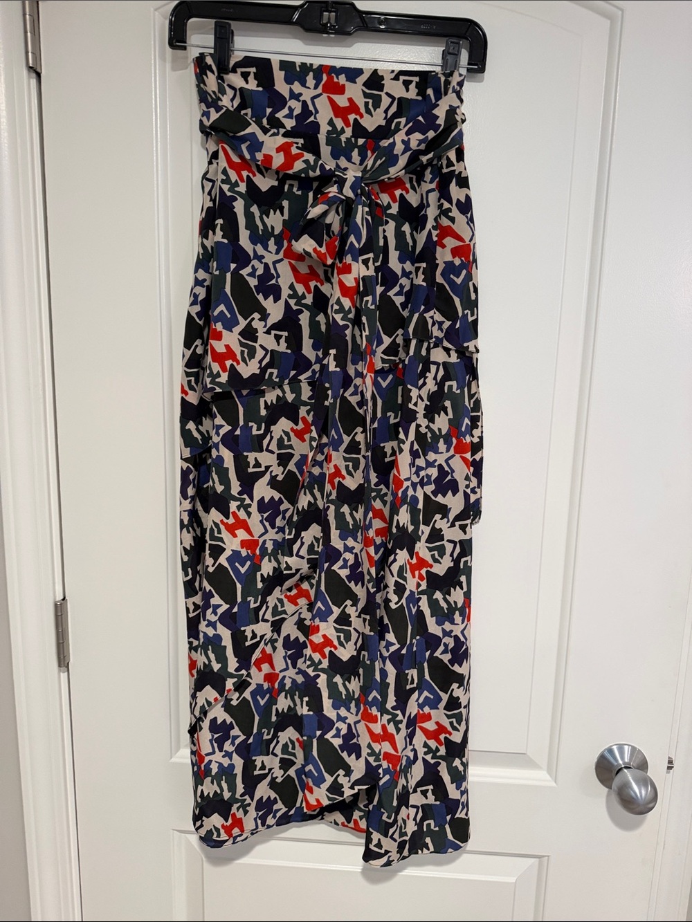 Printed Midi Skirt with Tie Waist in Black, Navy & Red